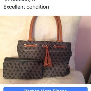 Authentic Dooney & Bourke Purse matching Wristlet.